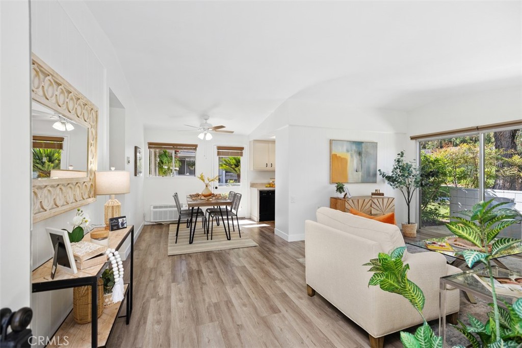 MLS #OC25241611 image #2