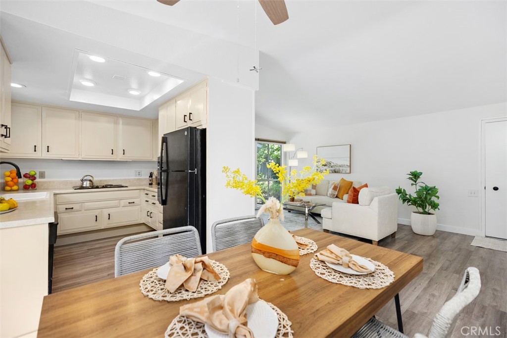 MLS #OC25241611 image #3