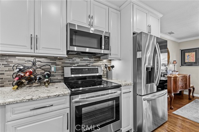 MLS #OC25241653 image #10