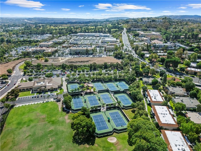 MLS #OC25241653 image #31