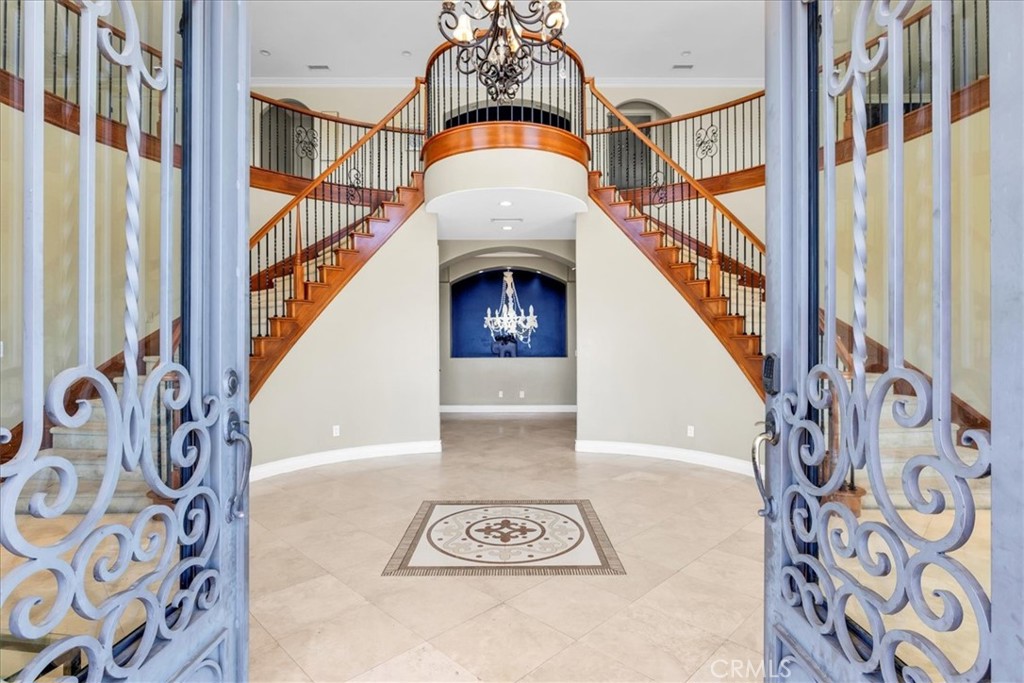 MLS #OC25241657 image #6