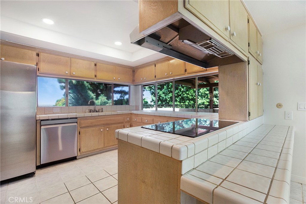 MLS #OC25241749 image #15