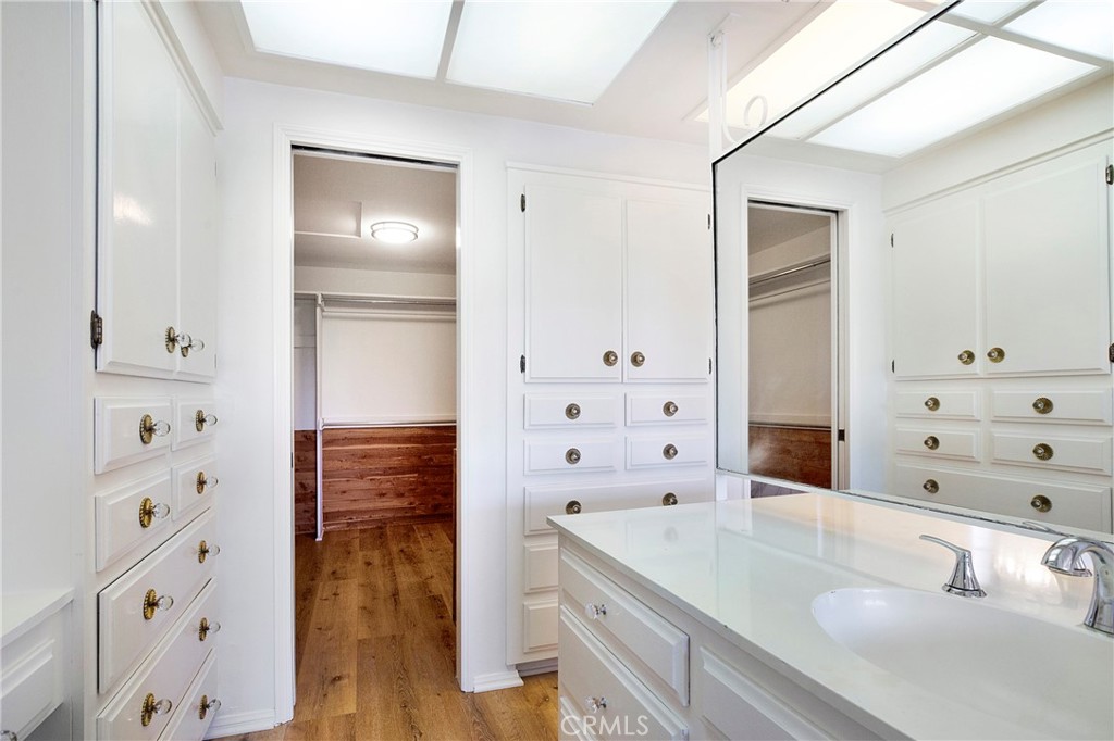 MLS #OC25241749 image #24