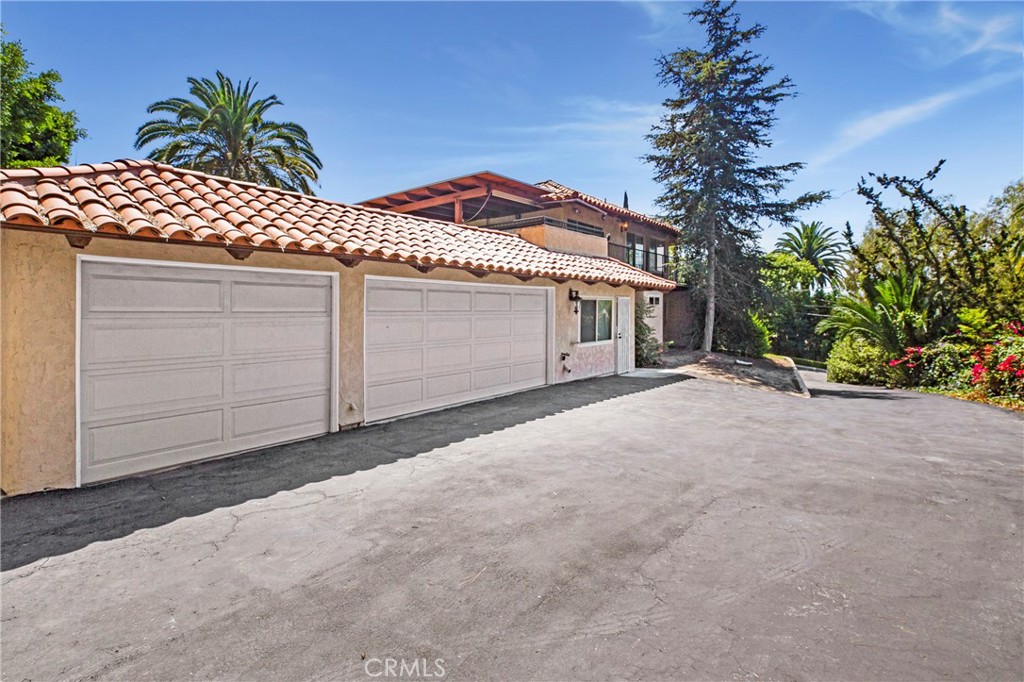 MLS #OC25241749 image #5