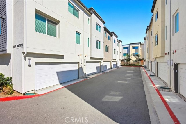 MLS #OC25241770 image #33