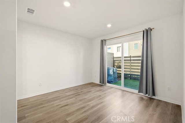 MLS #OC25241770 image #5