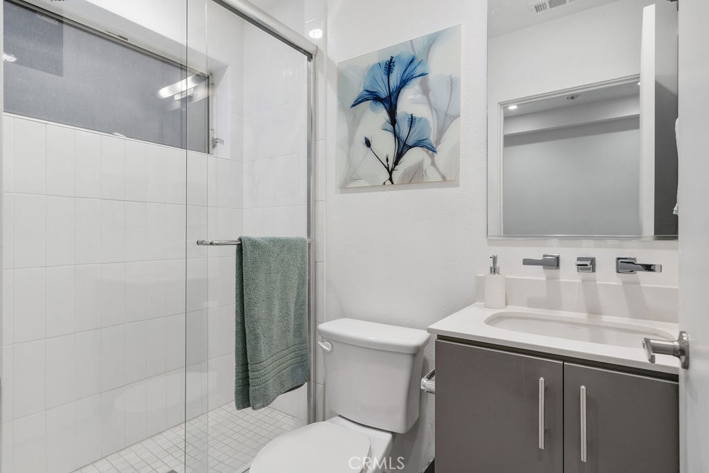 MLS #OC25241827 image #23