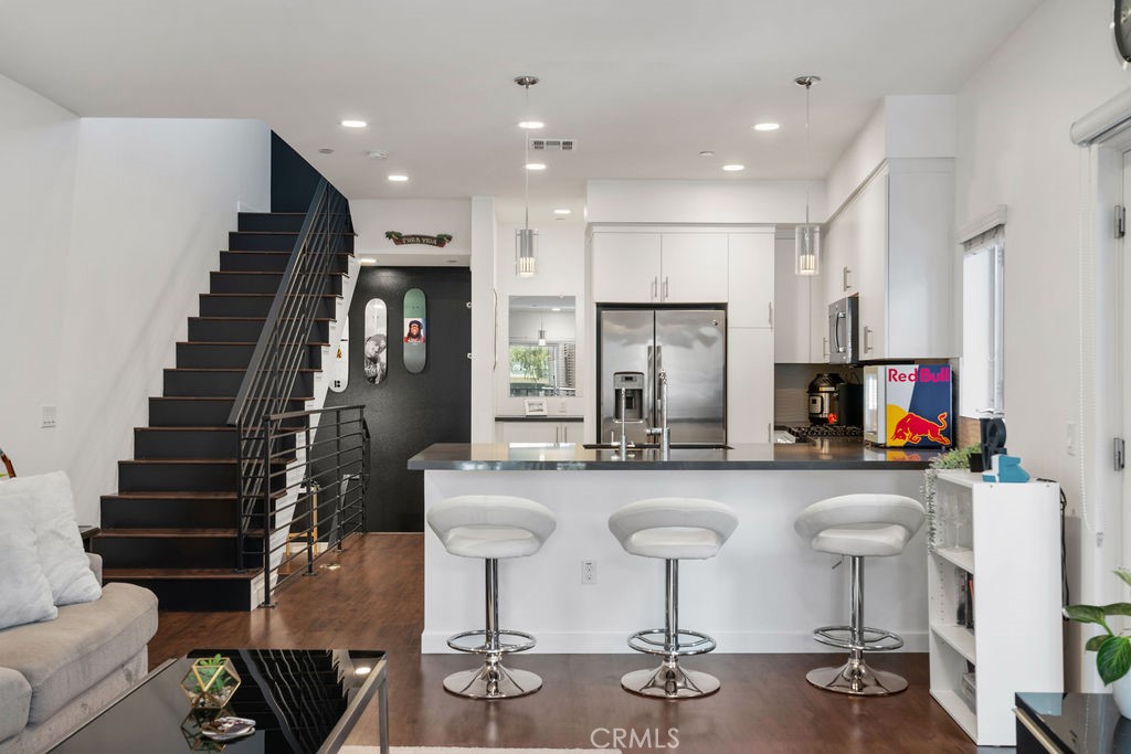 MLS #OC25241827 image #9