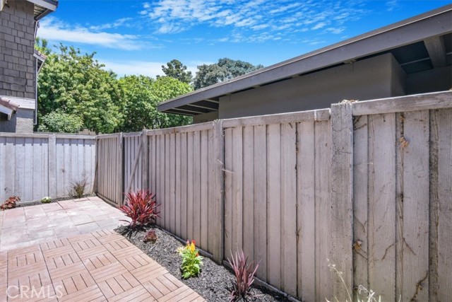 MLS #OC25241845 image #17
