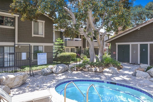 MLS #OC25241845 image #28