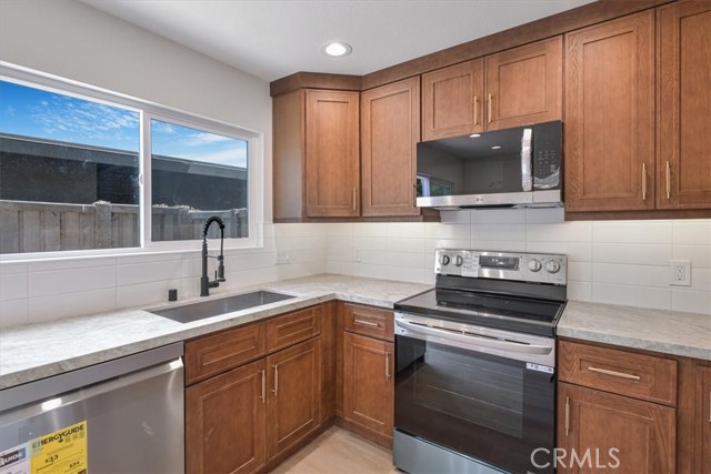MLS #OC25241845 image #3
