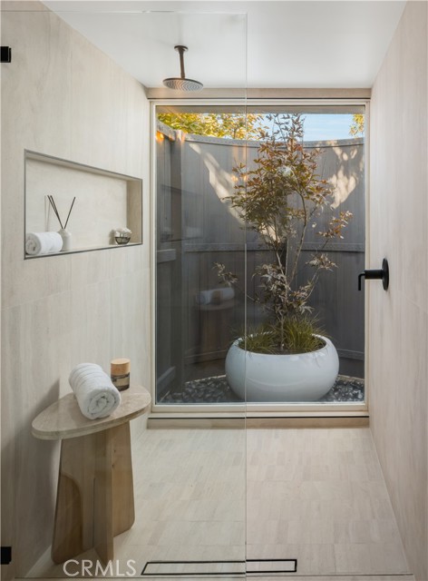 MLS #OC25241849 image #22