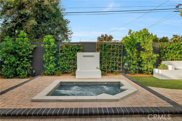 MLS #OC25241849 image #33