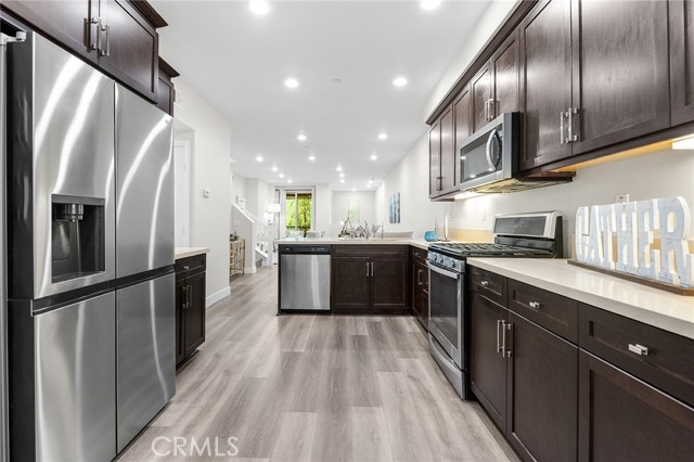 MLS #OC25241859 image #10