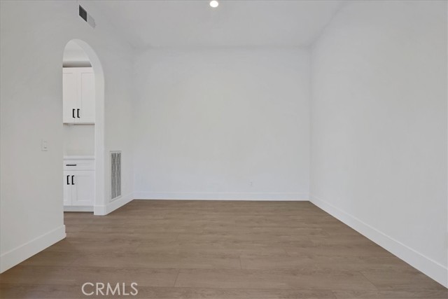 MLS #OC25241878 image #10