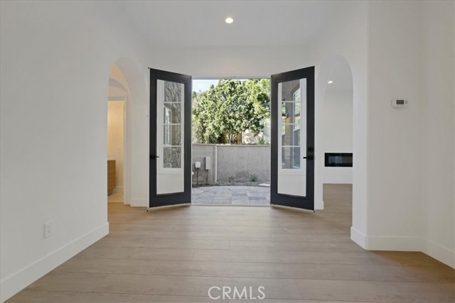 MLS #OC25241878 image #12