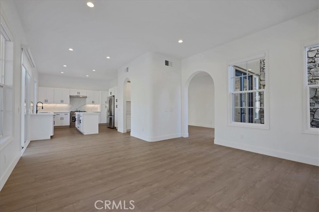 MLS #OC25241878 image #17