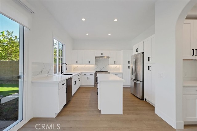 MLS #OC25241878 image #19