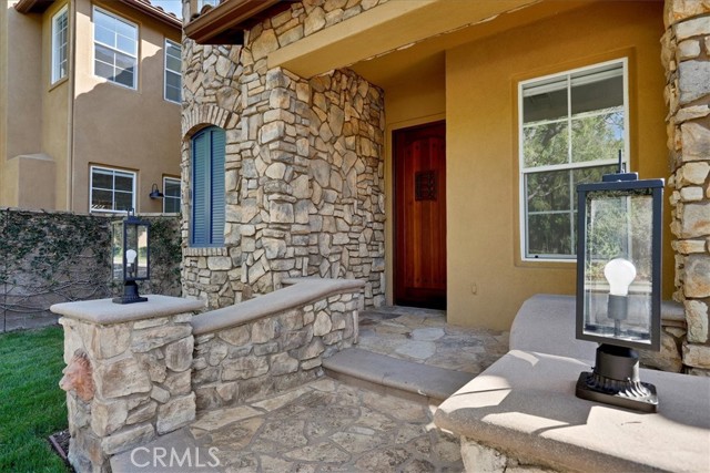 MLS #OC25241878 image #2