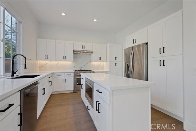 MLS #OC25241878 image #20