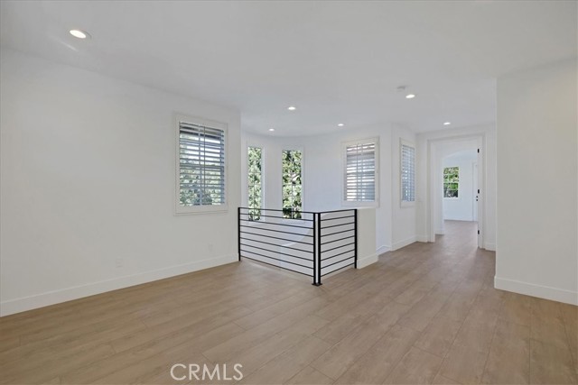 MLS #OC25241878 image #27