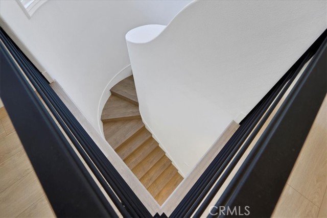 MLS #OC25241878 image #29