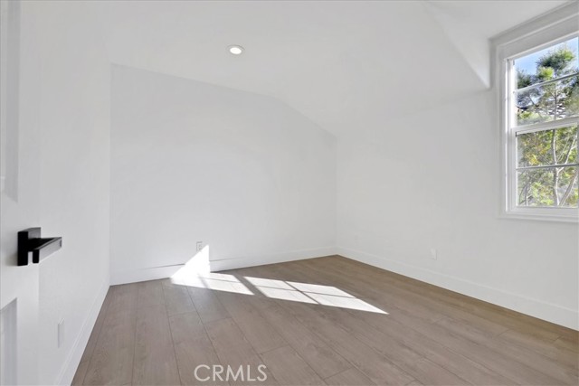 MLS #OC25241878 image #34