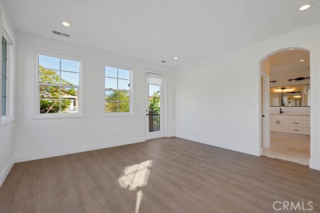 MLS #OC25241878 image #42