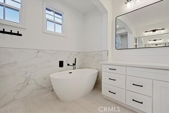 MLS #OC25241878 image #50