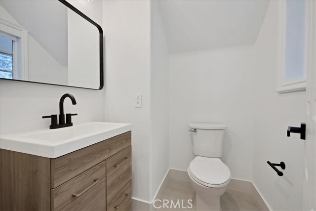 MLS #OC25241878 image #8