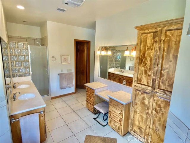 MLS #OC25241906 image #34