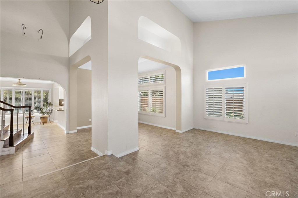 MLS #OC25241913 image #15