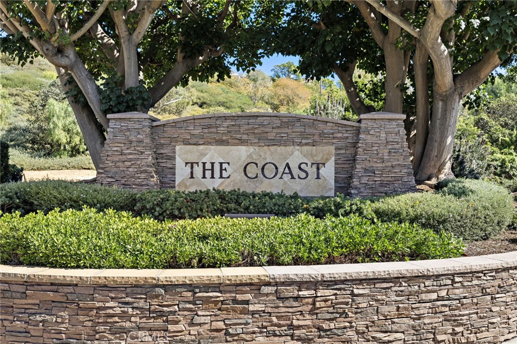 MLS #OC25241913 image #2