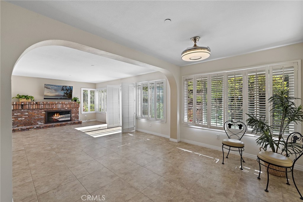 MLS #OC25241913 image #26