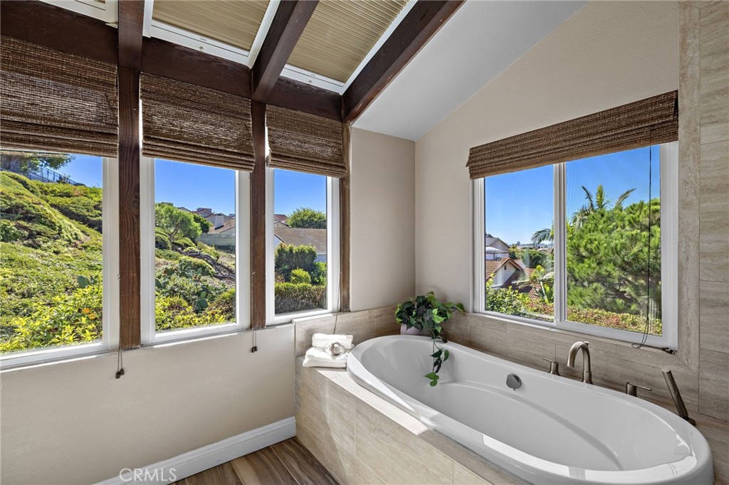 MLS #OC25241913 image #54