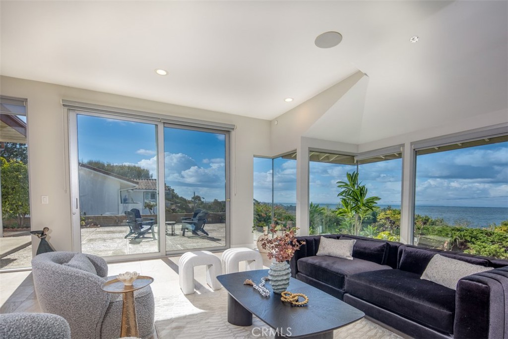 MLS #OC25241954 image #3