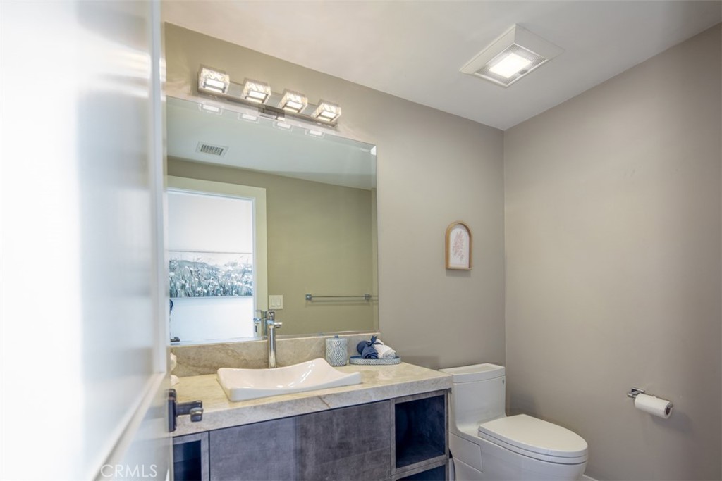 MLS #OC25241954 image #5