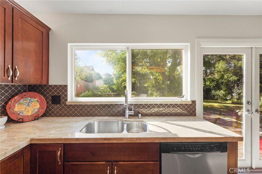 MLS #OC25241962 image #15