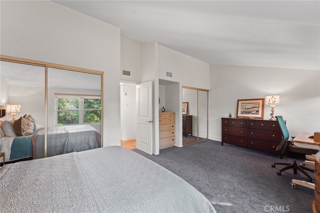 MLS #OC25241962 image #30