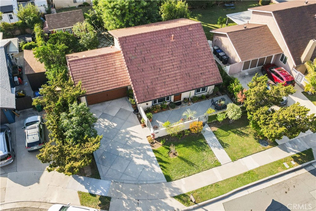 MLS #OC25241962 image #37