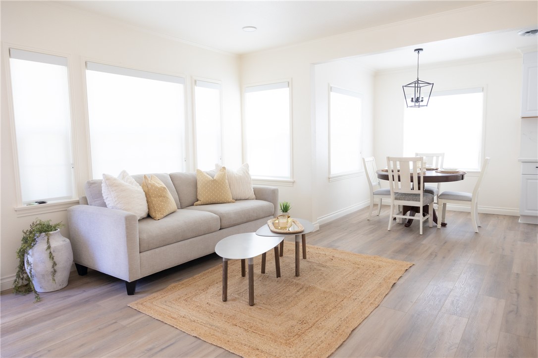 MLS #OC25242048 image #0