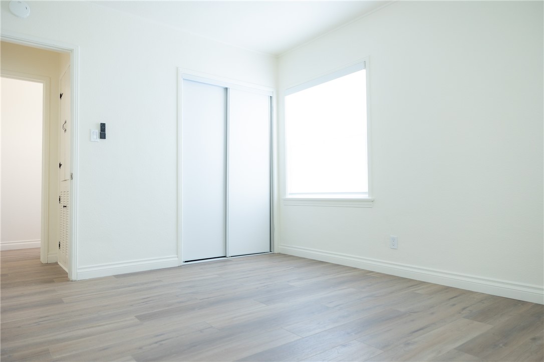 MLS #OC25242048 image #16