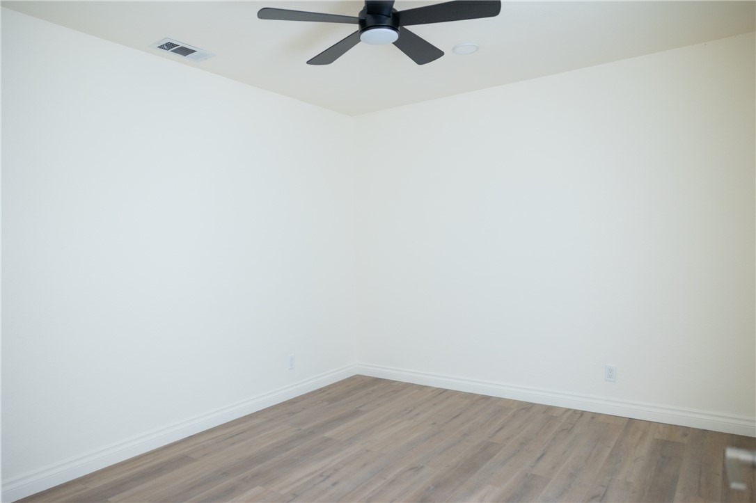 MLS #OC25242048 image #17