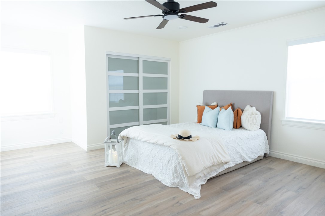 MLS #OC25242048 image #19