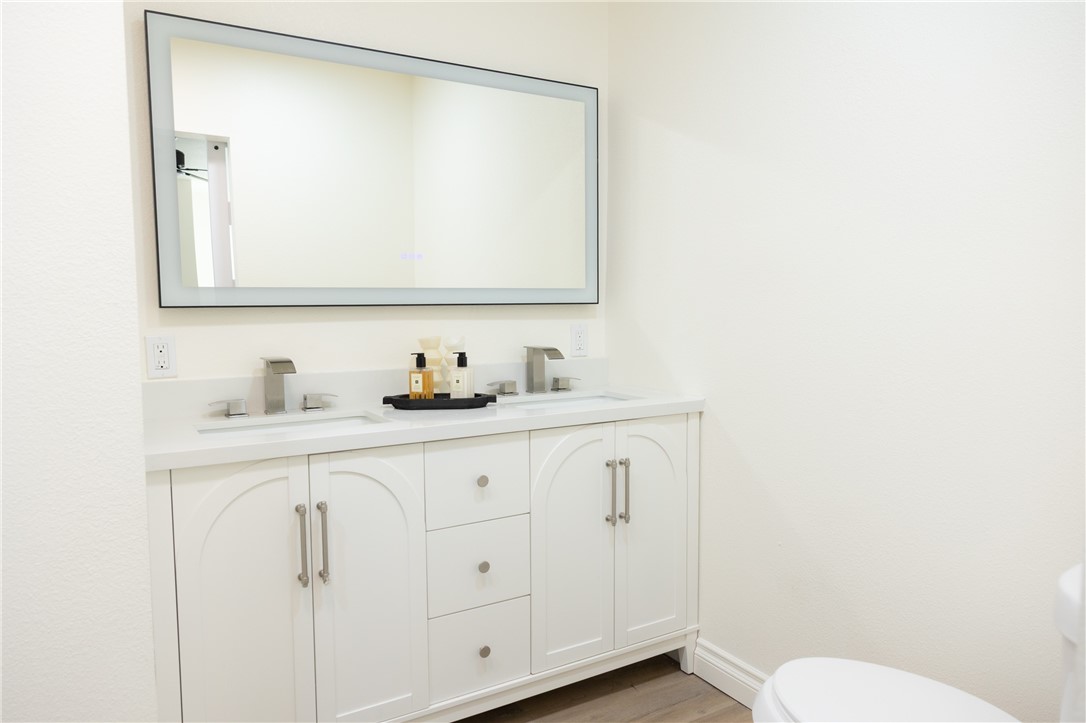 MLS #OC25242048 image #21