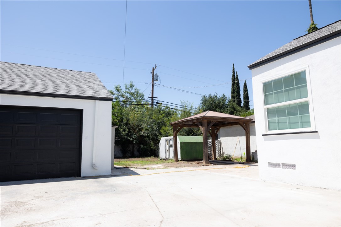 MLS #OC25242048 image #30