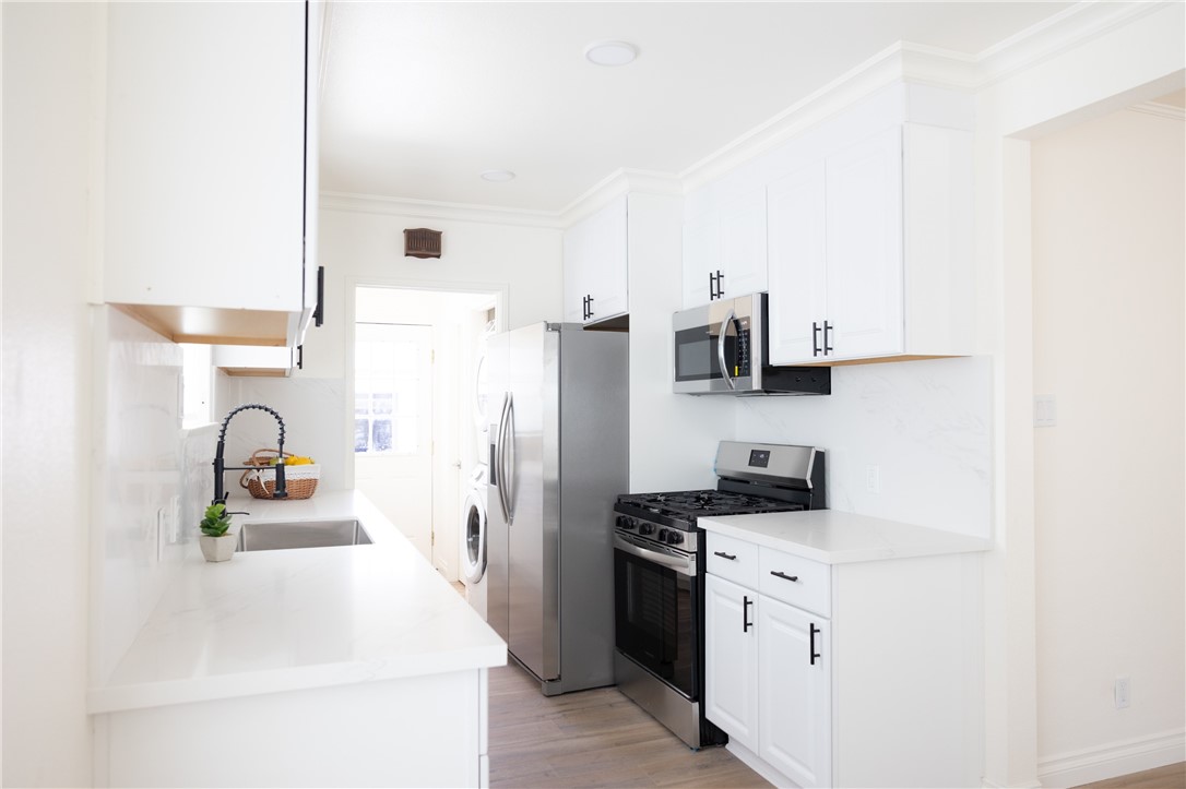 MLS #OC25242048 image #7