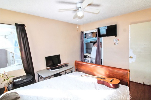 MLS #OC25242103 image #15