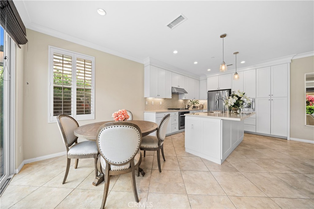 MLS #OC25242107 image #11