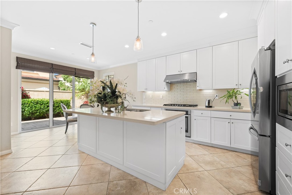 MLS #OC25242107 image #12